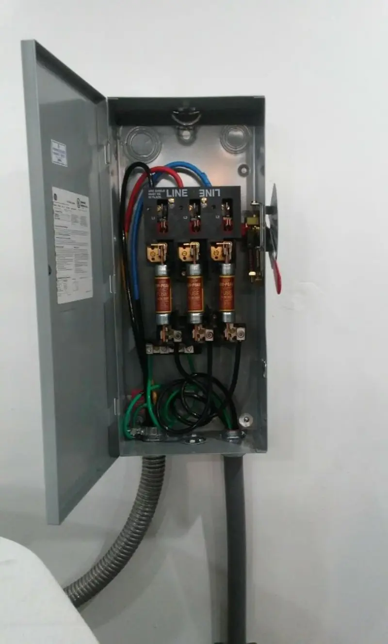 Three-phase disconnect switch installed for Smoke Detector Installation in Shasta Lake